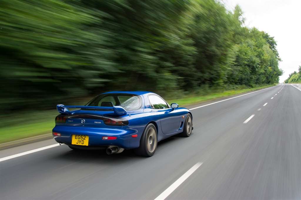 Mazda RX7_13