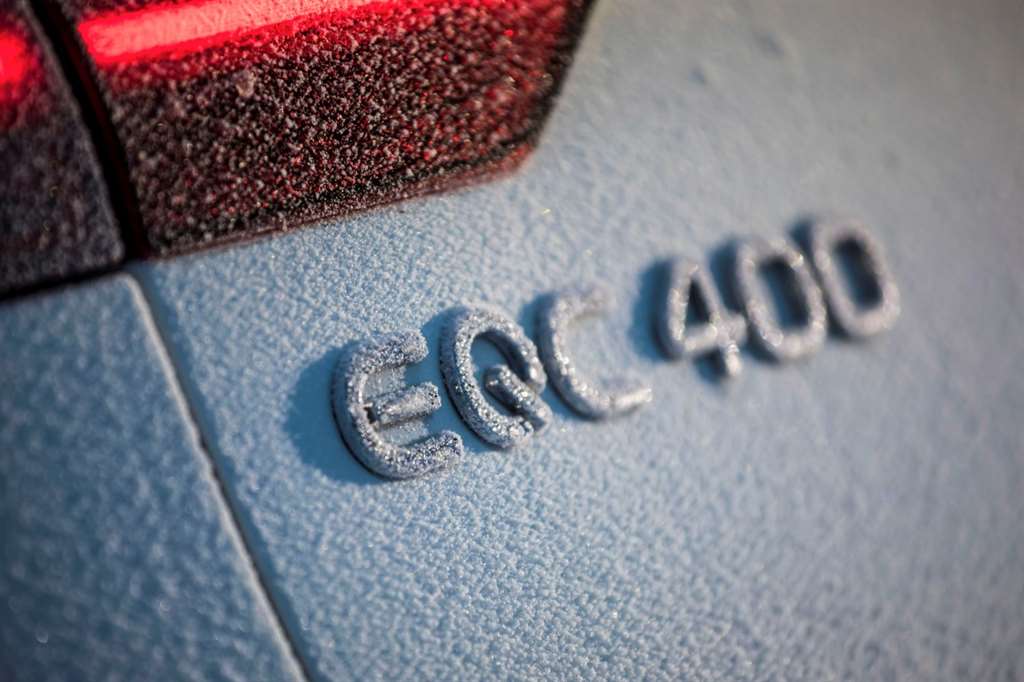 Mercedes EQC on ice_ 06