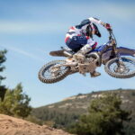 MJC_action_YZ125_004