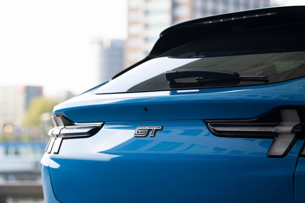 Mustang Mach-E GT_04