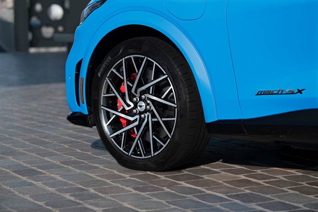 Mustang Mach-E GT_05