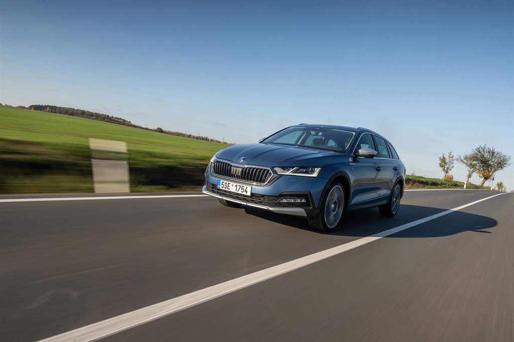NEA SKODA OCTAVIA SCOUT_03