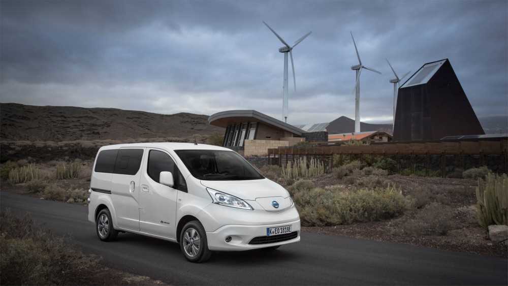 Nissan-e-NV200_ 03