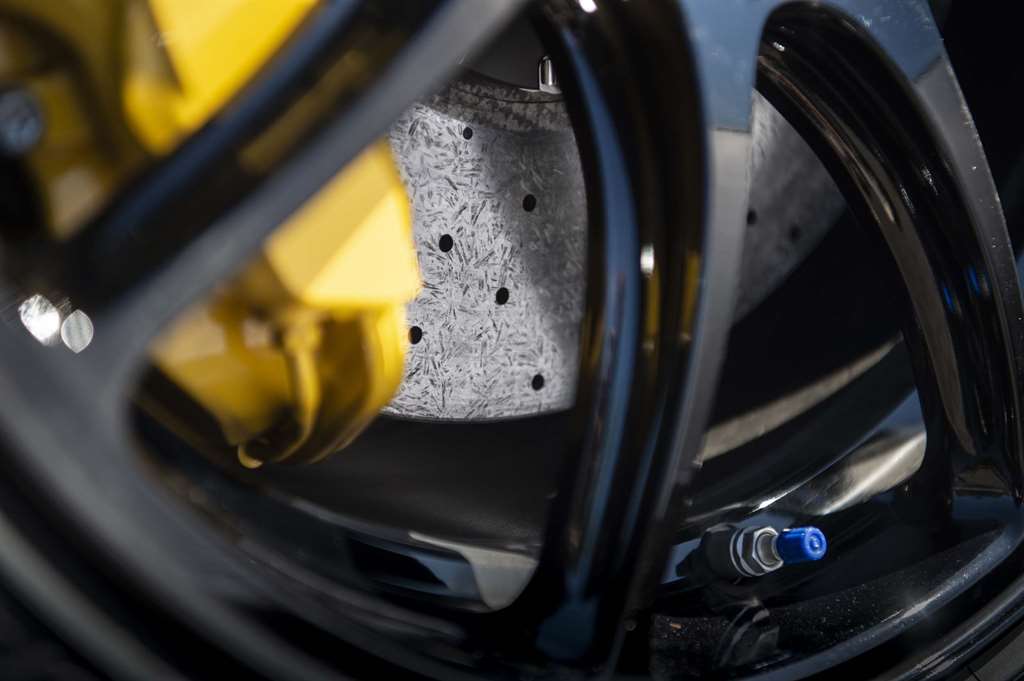 Nissan GT-R NISMO_ 09