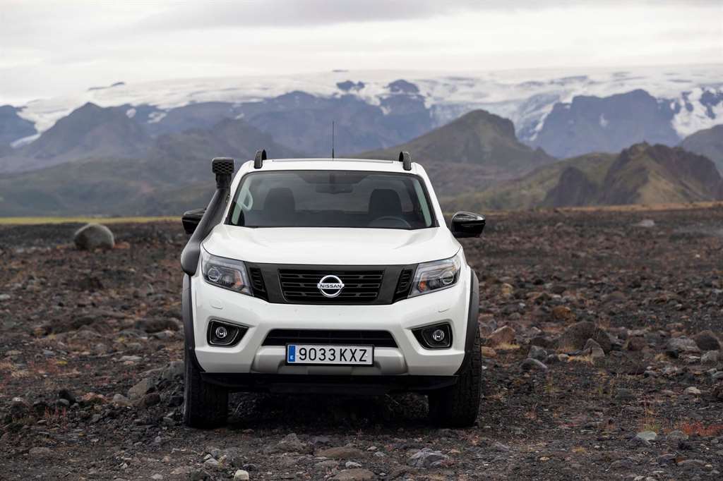 Nissan Navara OFF ROADER AT32_06