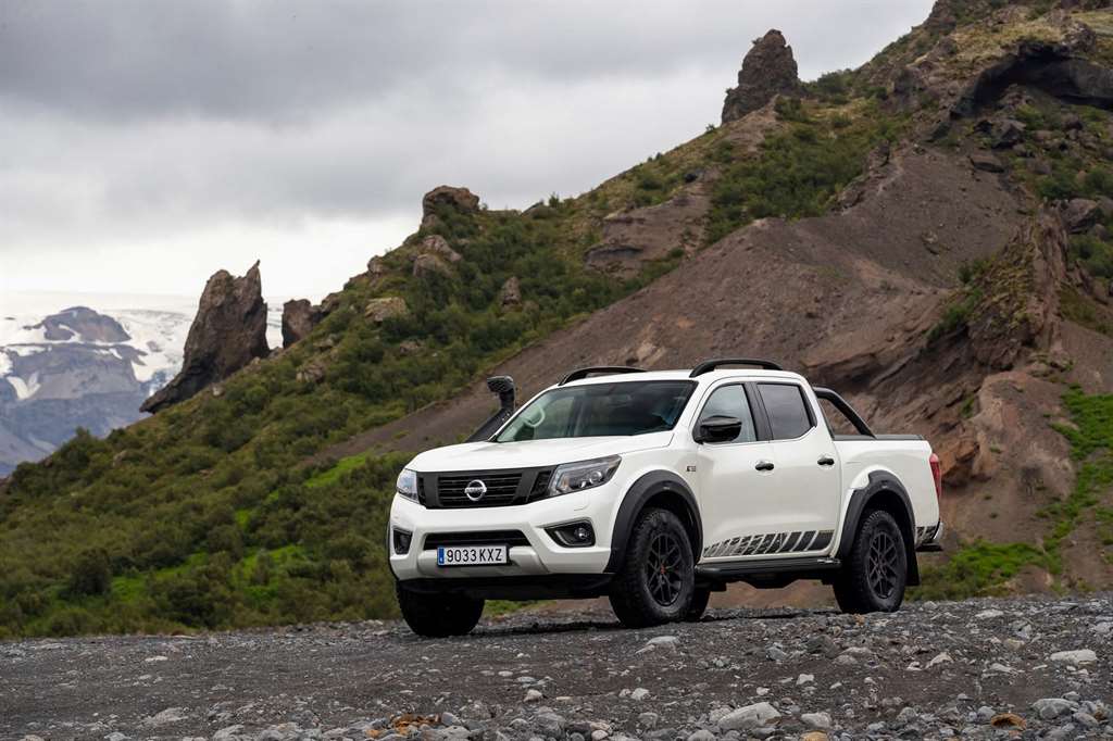 Nissan Navara OFF ROADER AT32_07