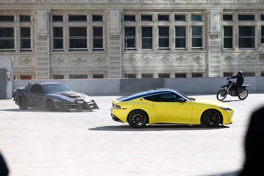 Nissan THRILL DRIVER BTS STILLS-2