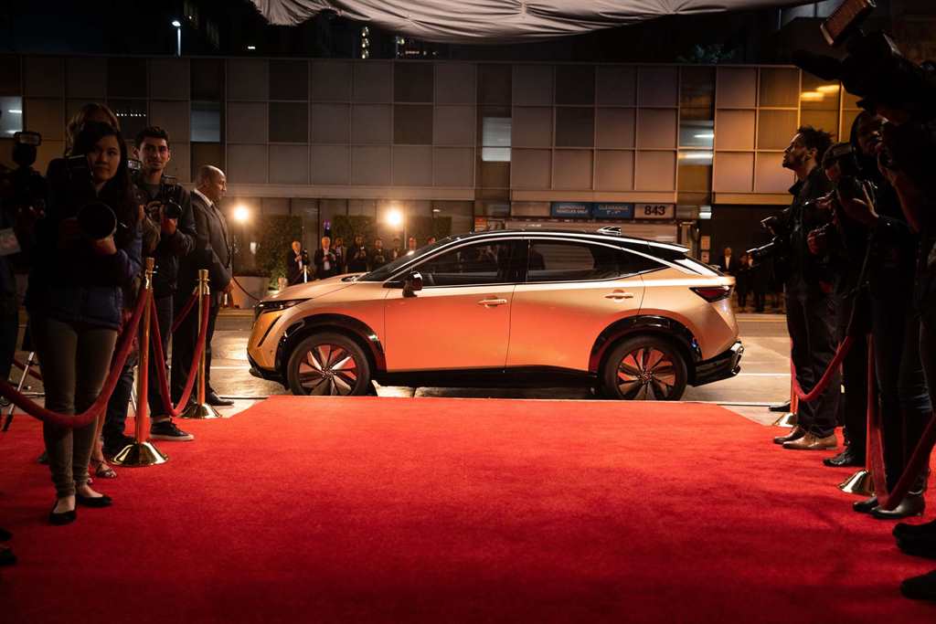 Nissan THRILL DRIVER BTS STILLS-9