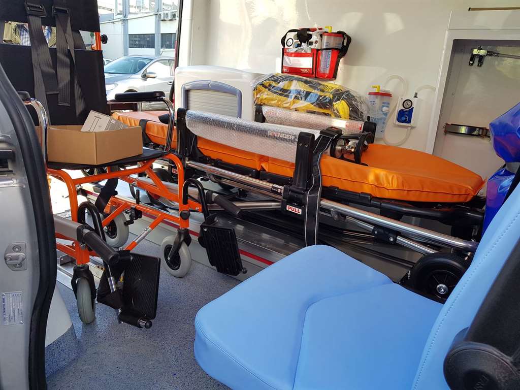 NV300 Ασθενοφόρο_05