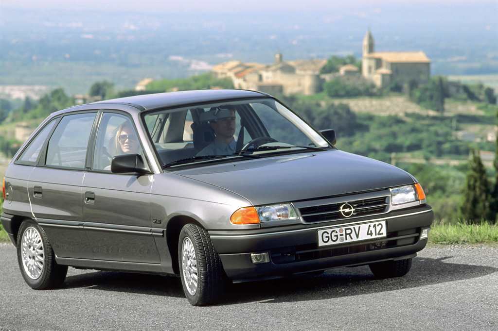 Opel-Astra-F-1991-7164_1