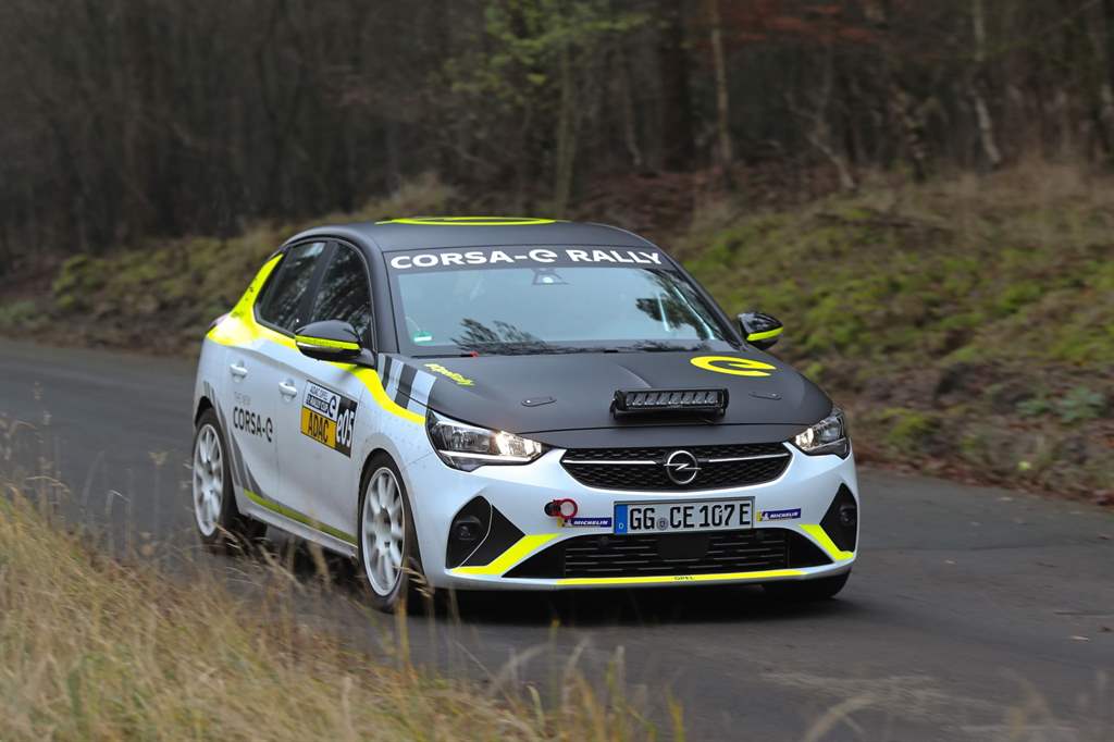 Opel-Corsa-e-Rally_04