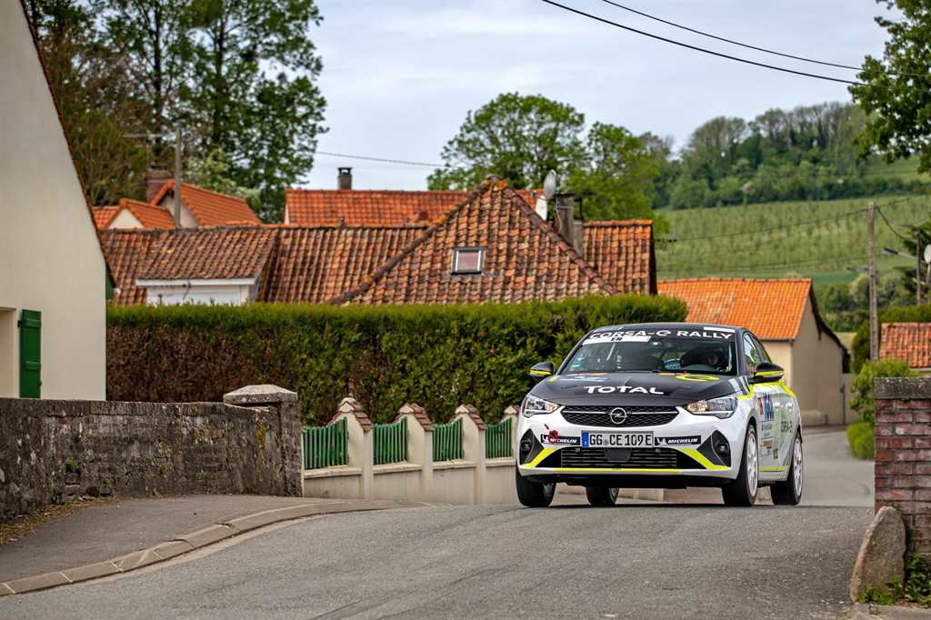 Opel-Corsa-e-Rally_04