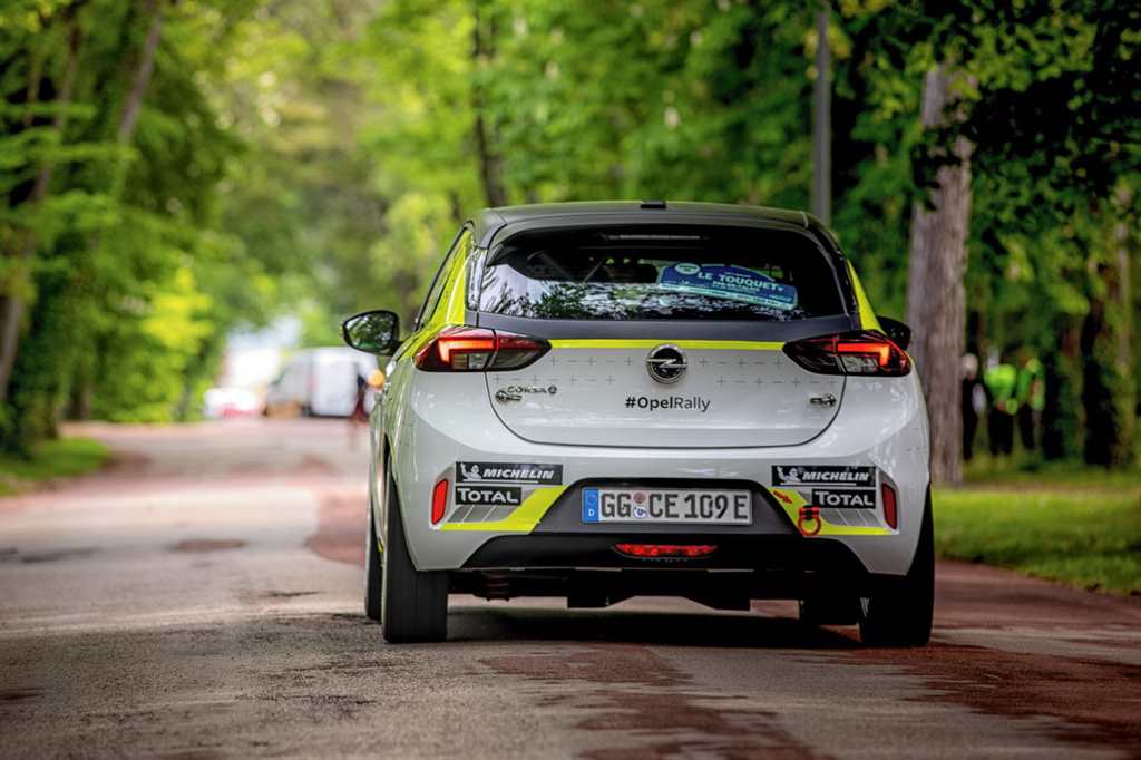 Opel-Corsa-e-Rally_07