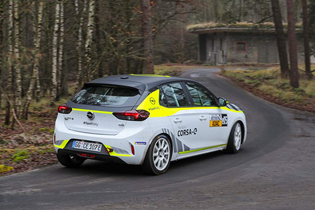 Opel-Corsa-e-Rally_08