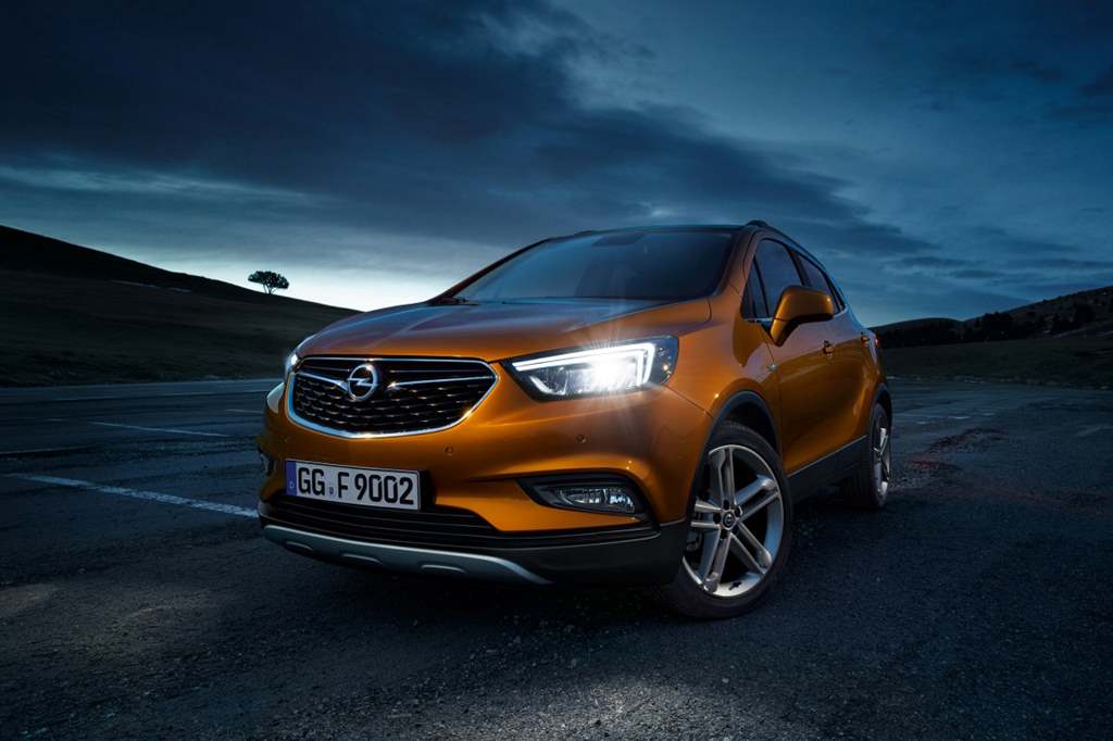 Opel-IntelliLux-LED-Matrix-Light_03