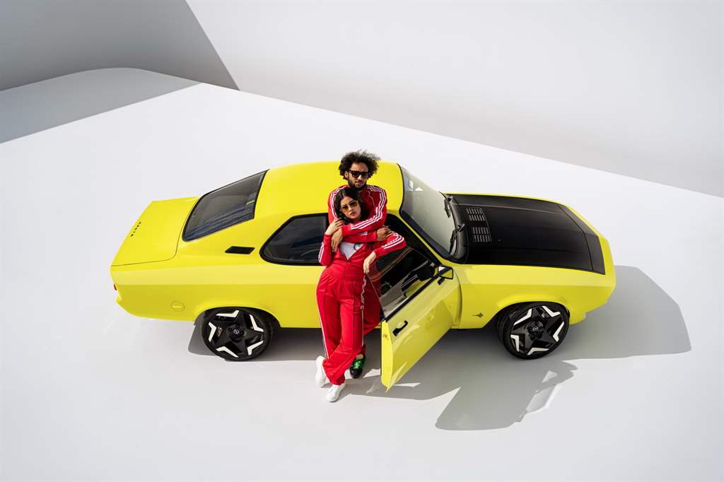 Opel-Manta-GSe-ElektroMOD_08