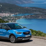 Opel Crossland X sales 10