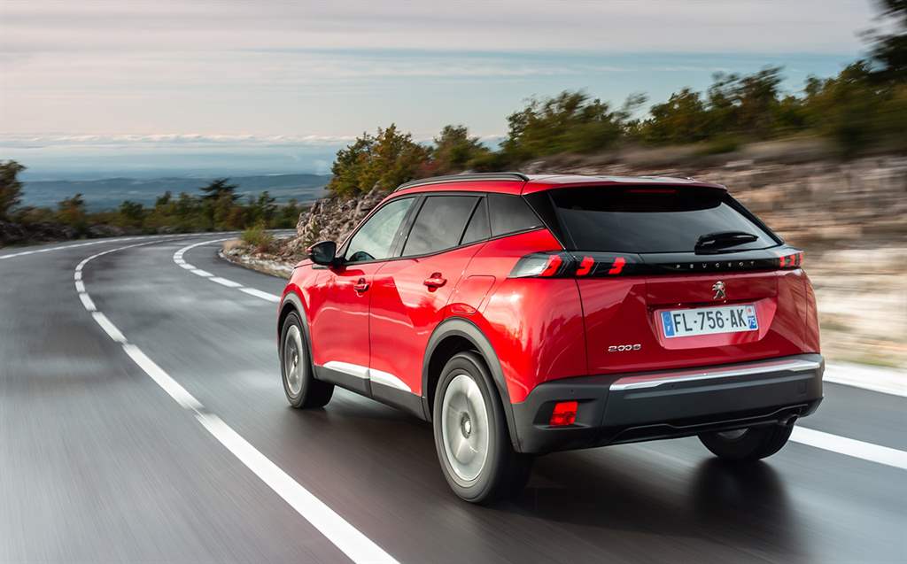 Peugeot 2008_05