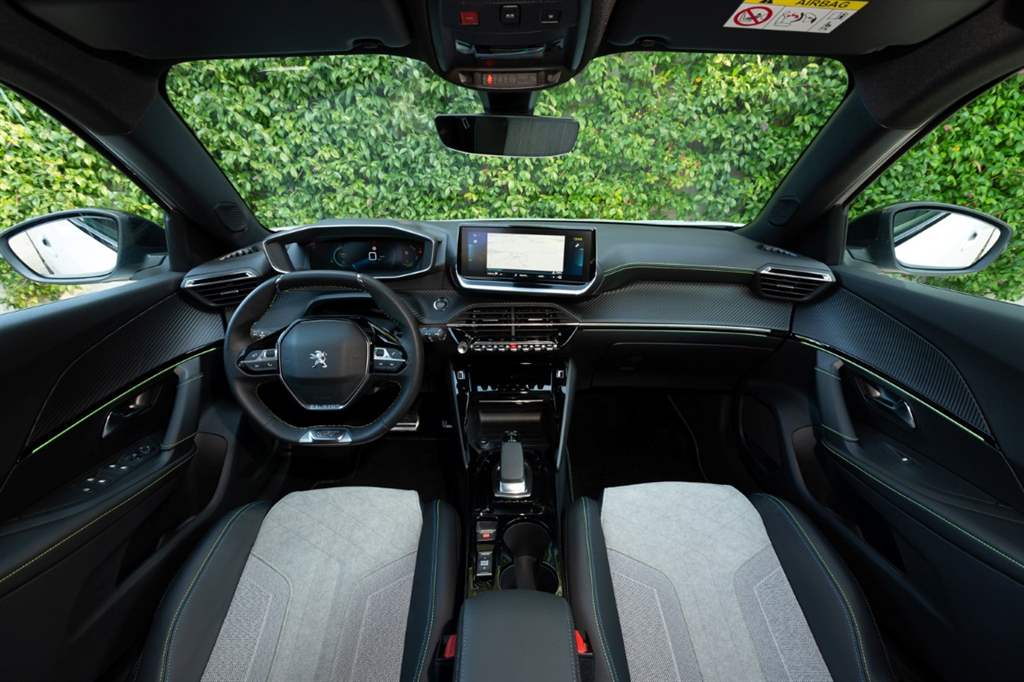 Peugeot 2008_06