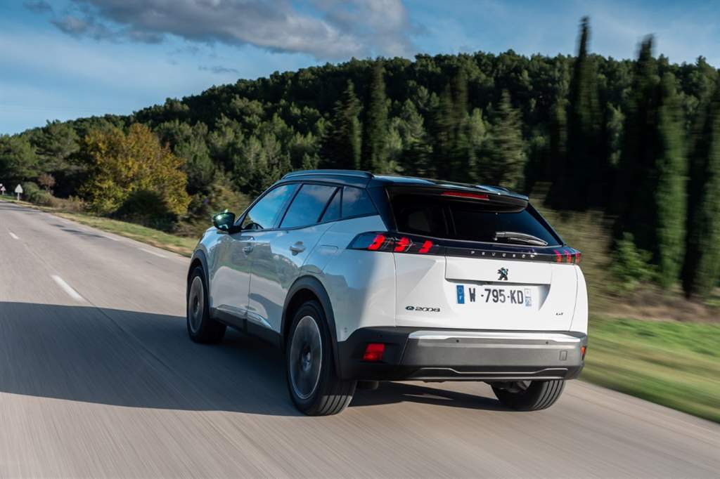 Peugeot 2008_10