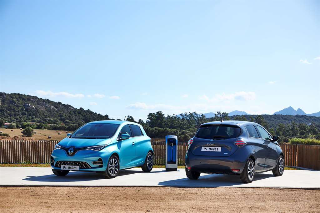 Renault_04