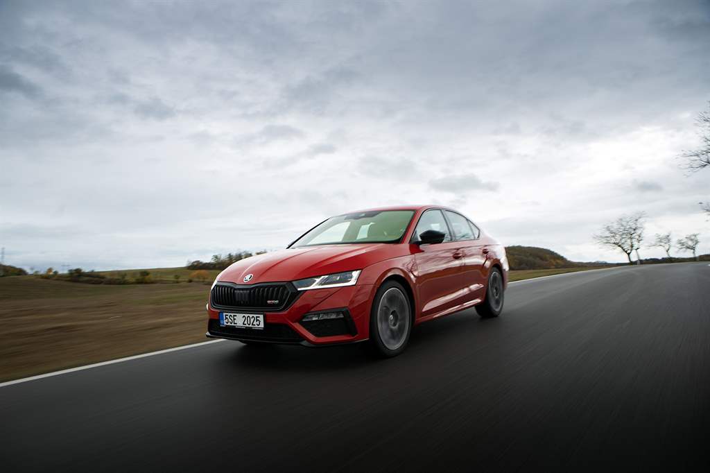 SKODA OCTAVIA RS_08