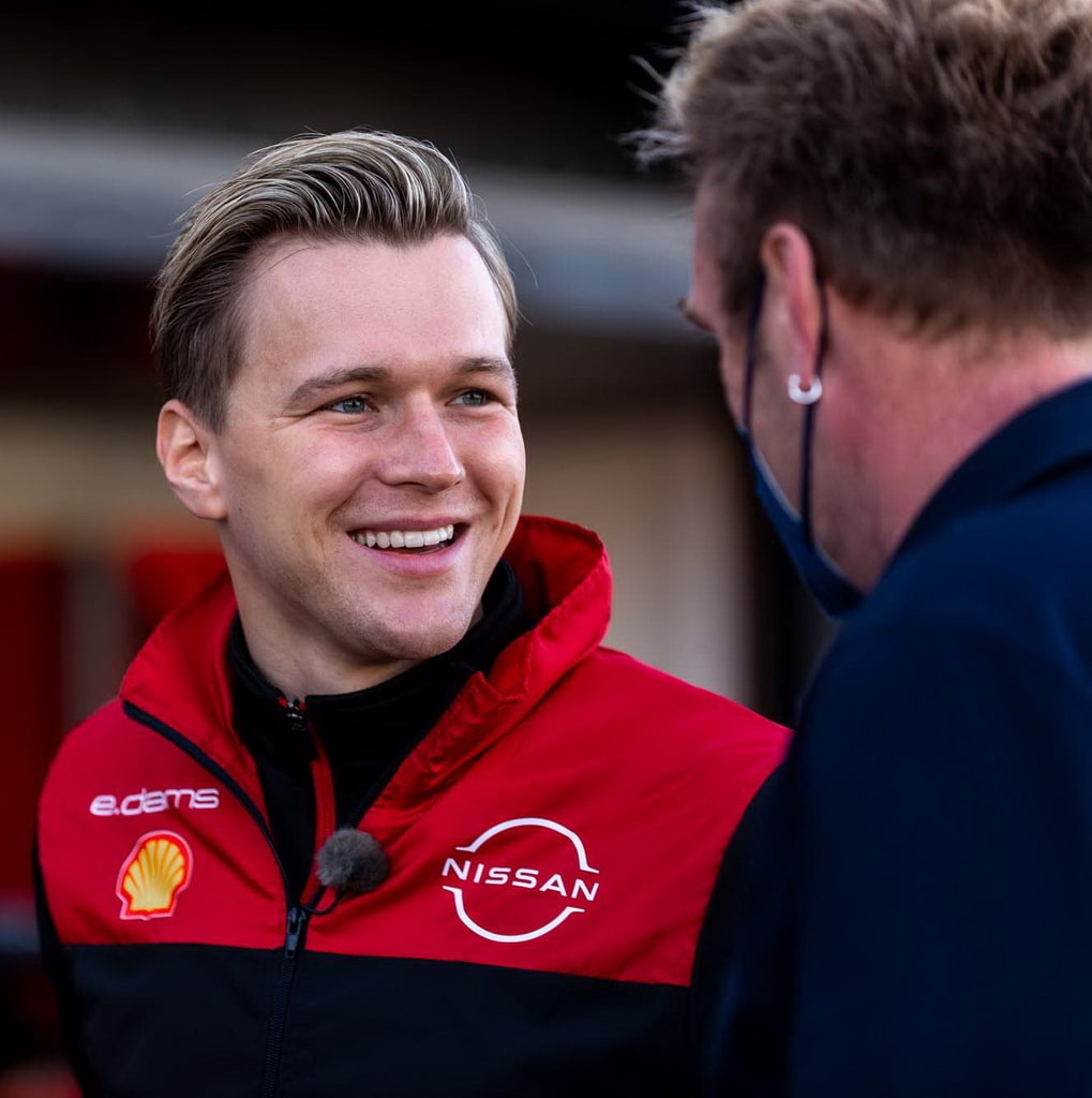 Spacesuit-Media-Wiebke-Langebeck-274102 crop_resize-min