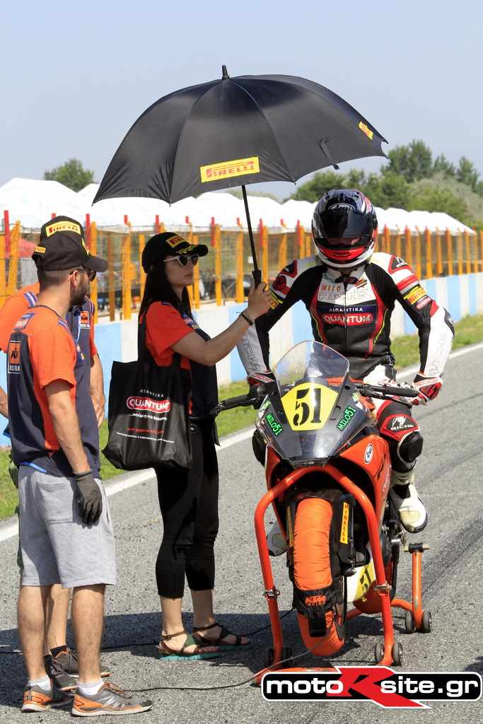 TAPA080619ΝΕΟΝ024