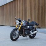 Thruxton RS - Lifestyle 15
