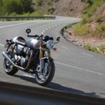 Thruxton RS - Lifestyle 2