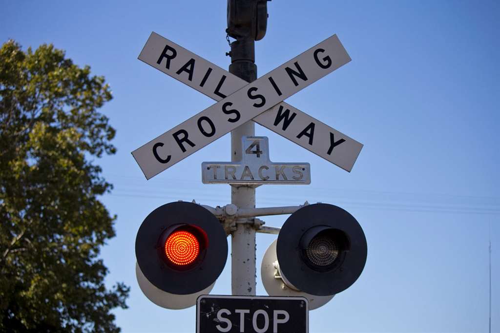 trains_ 04