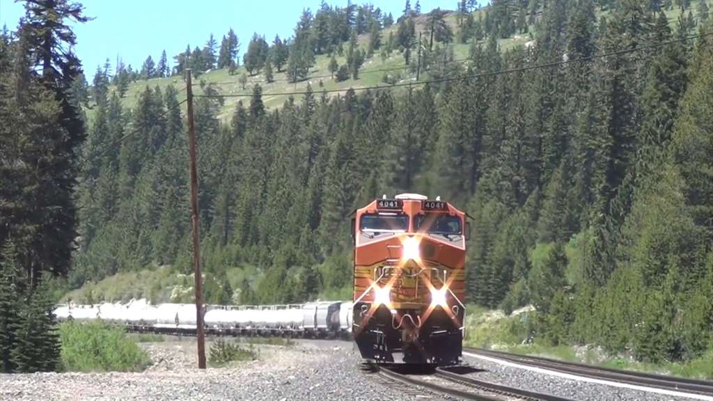trains_ 07