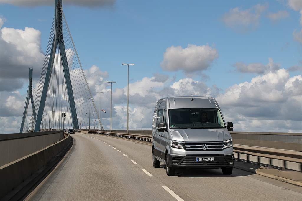 Volkswagen e-Crafter_03