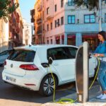 VOLKSWAGEN E-GOLF 03