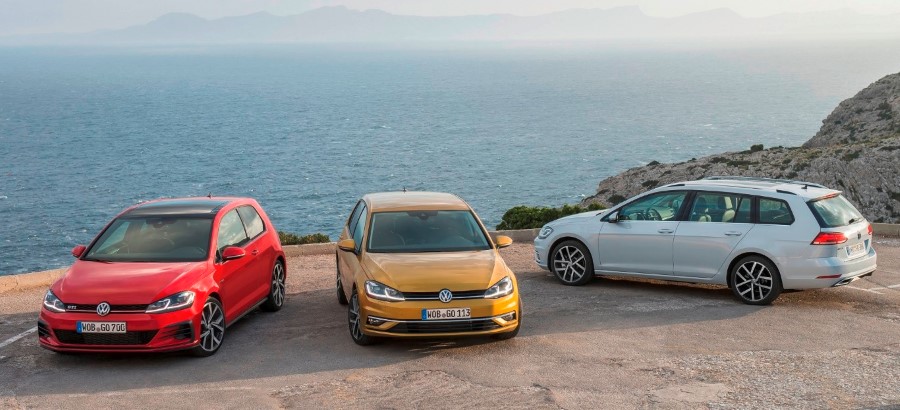 VOLKSWAGEN GOLF 01
