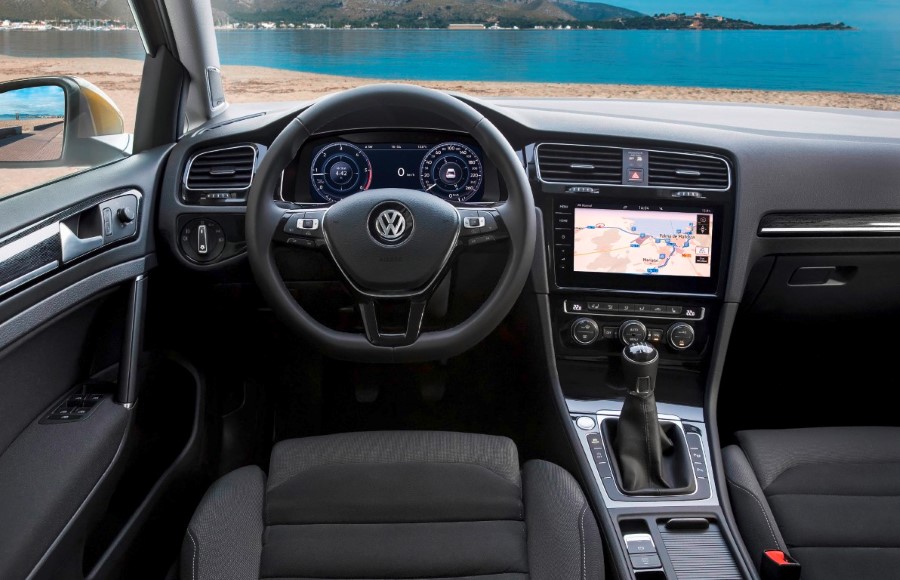 VOLKSWAGEN GOLF 05
