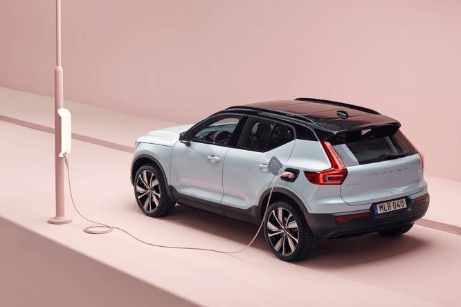 Volvo_Recharge_03