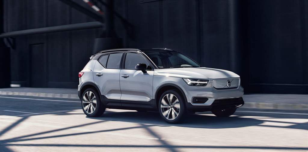 Volvo XC40 Recharge_04