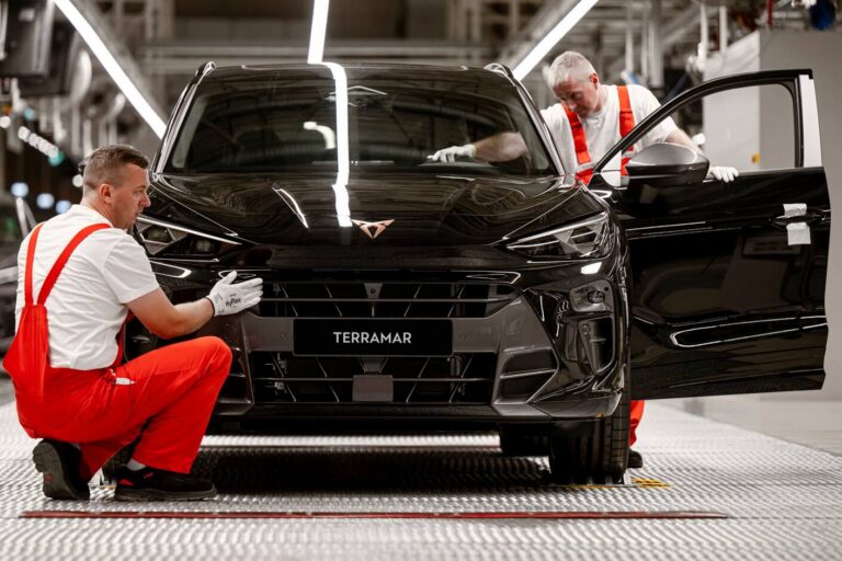 Η παραγωγή του νέου CUPRA Terramar ξεκινάει στο εργοστάσιο της Audi στο Γκιόρ