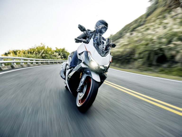 D.T. KYMCO XCITING VS 400 E5+
