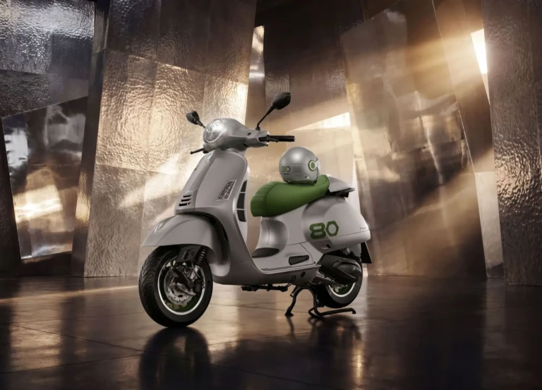 Vespa Edizione Ottantesimo